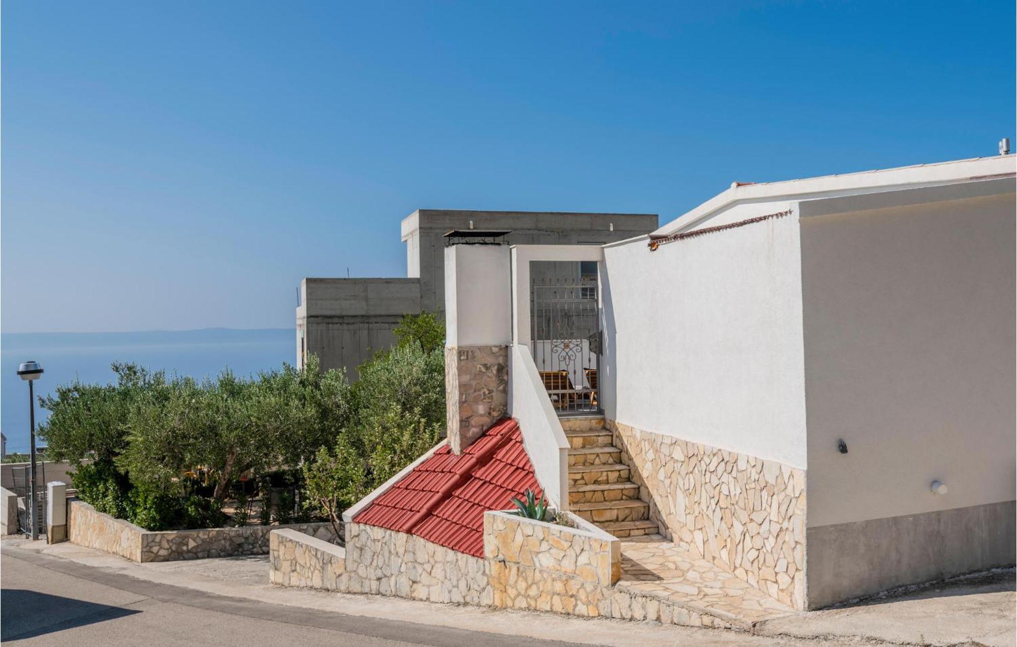 Apartma 2 Bedroom Cozy In