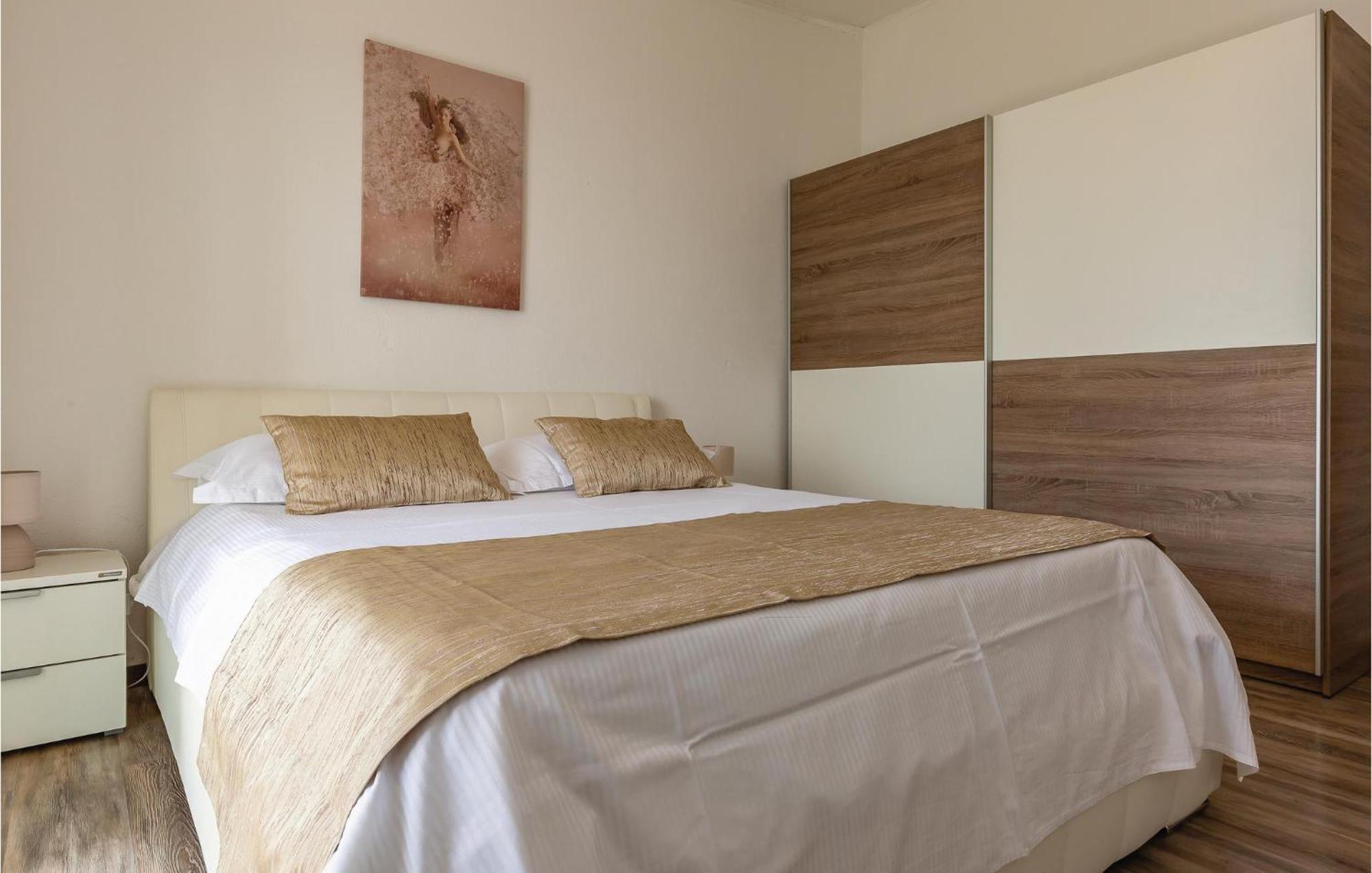 Apartma 2 Bedroom Cozy In *