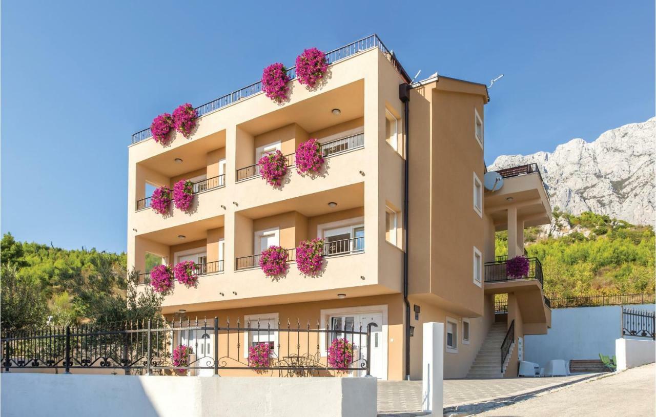 Apartma 2 Bedroom Cozy In